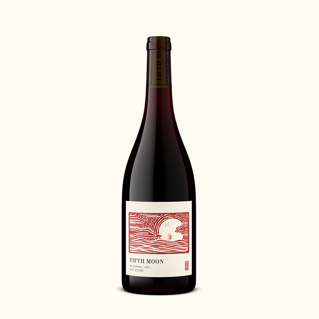 a bottle of fifth moon california red blend wine