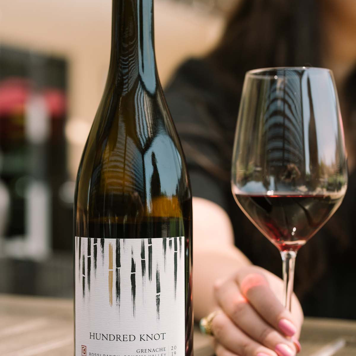 Hundred Knot wine bottle
