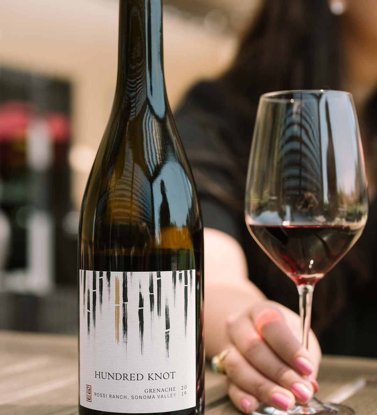 Hundred Knot wine bottle