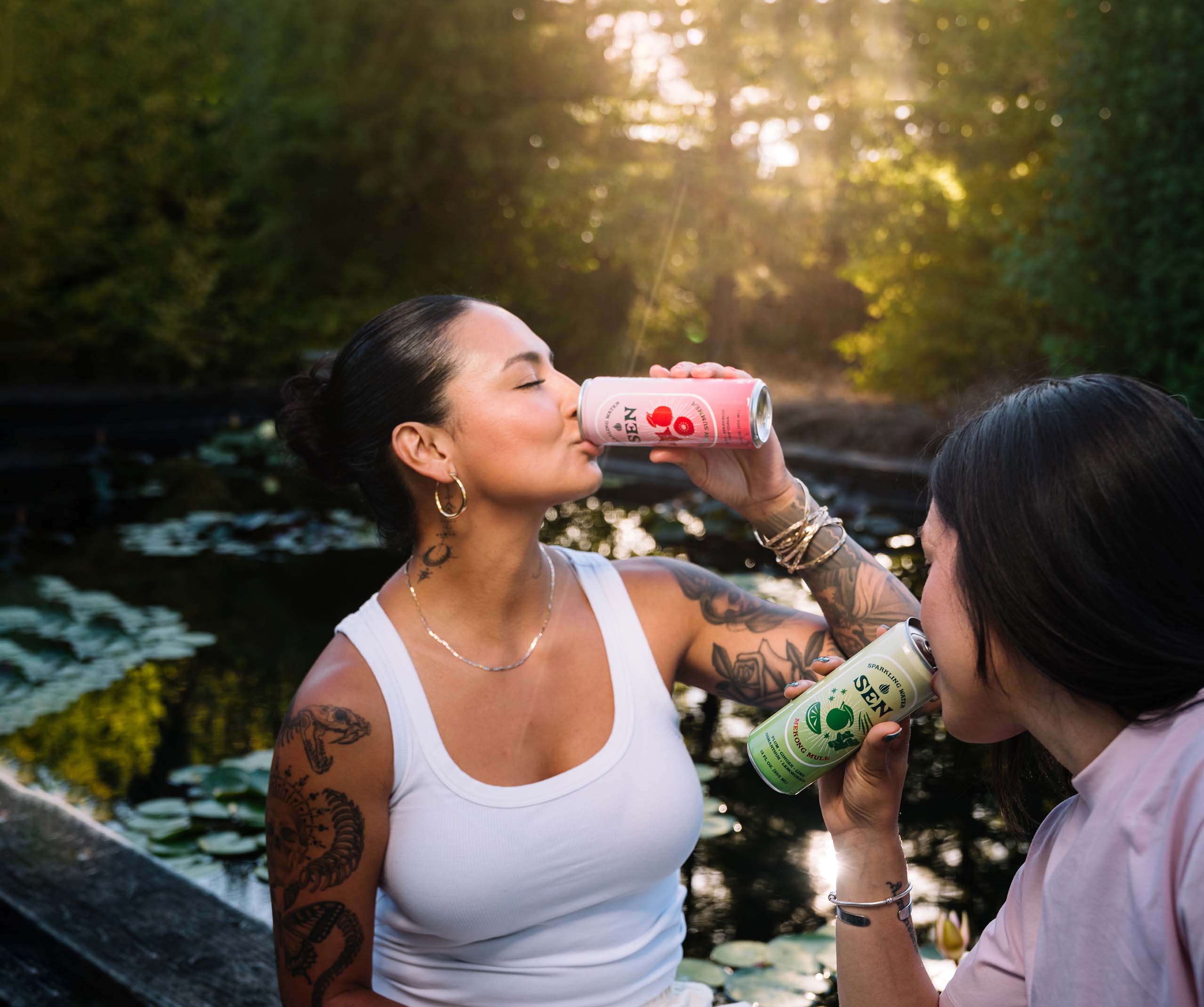 women-drinking-sparkling-water_9b731642-c6ed-4d64-9c6b-163c70964c3d.jpg