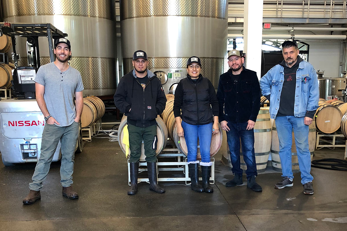 https://rdwinery.com/wp-content/uploads/2021/03/rd-winery-winemaking-team.jpg