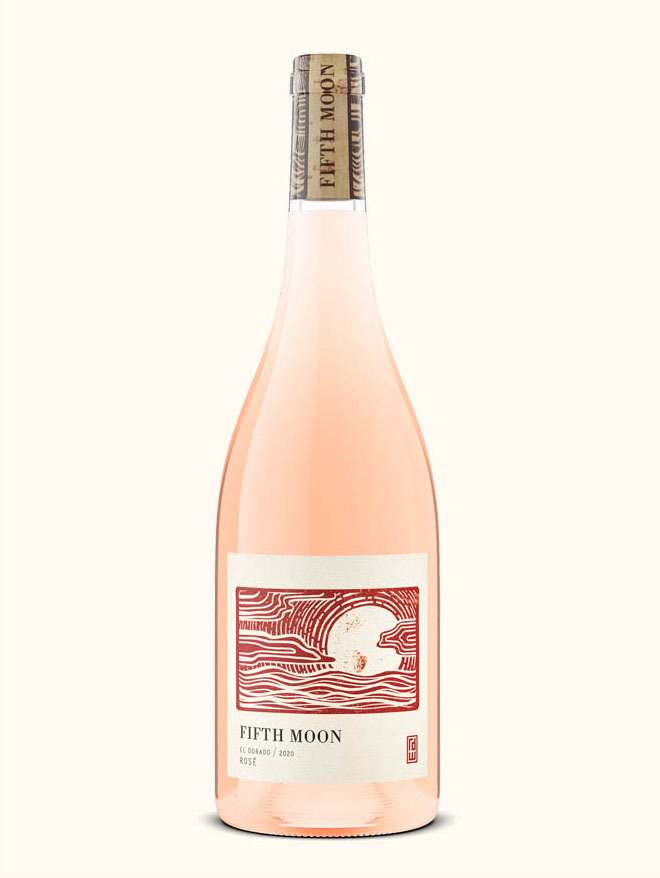 El Dorado Vineyard rose wine